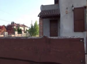 Разврат молодых на заднем дворе дома